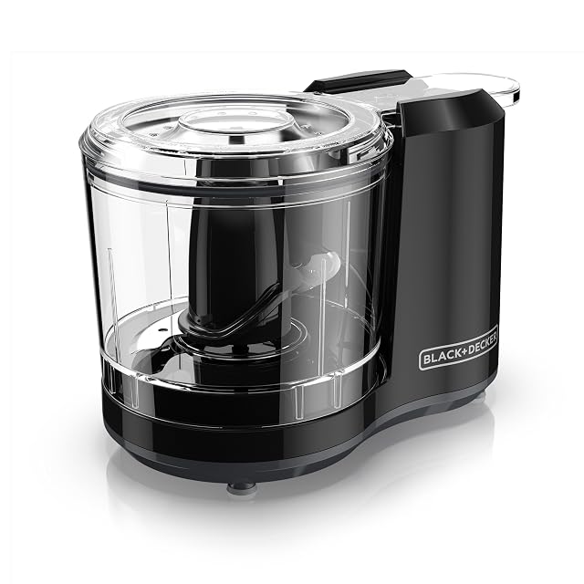 BLACK+DECKER HC150B 1.5 cup electric food chopper with one touch pulse