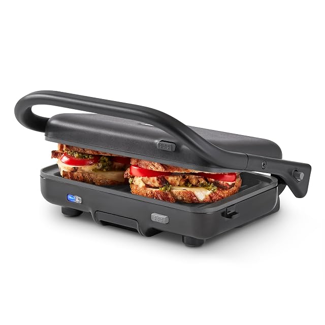 Dash MultiMaker Flex Press grill system in forged iron with removable plates