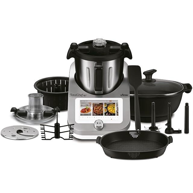 Ufesa TotalChef RK7 cooking food processor with 7-inch touchscreen